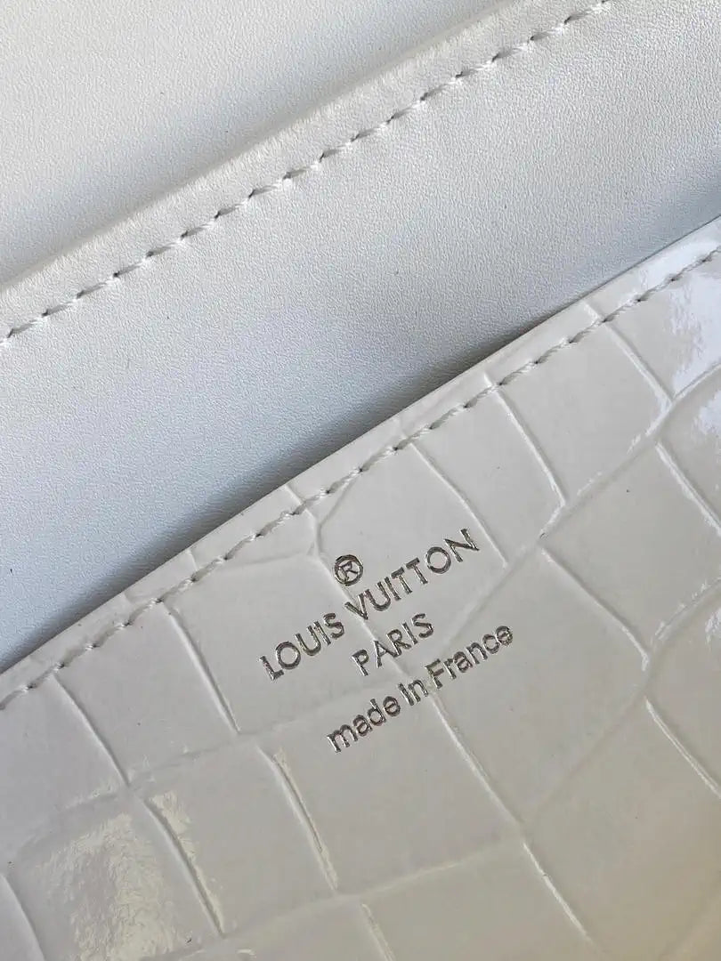 LV M84714 Louis Vuitton Crocodile pattern MM White