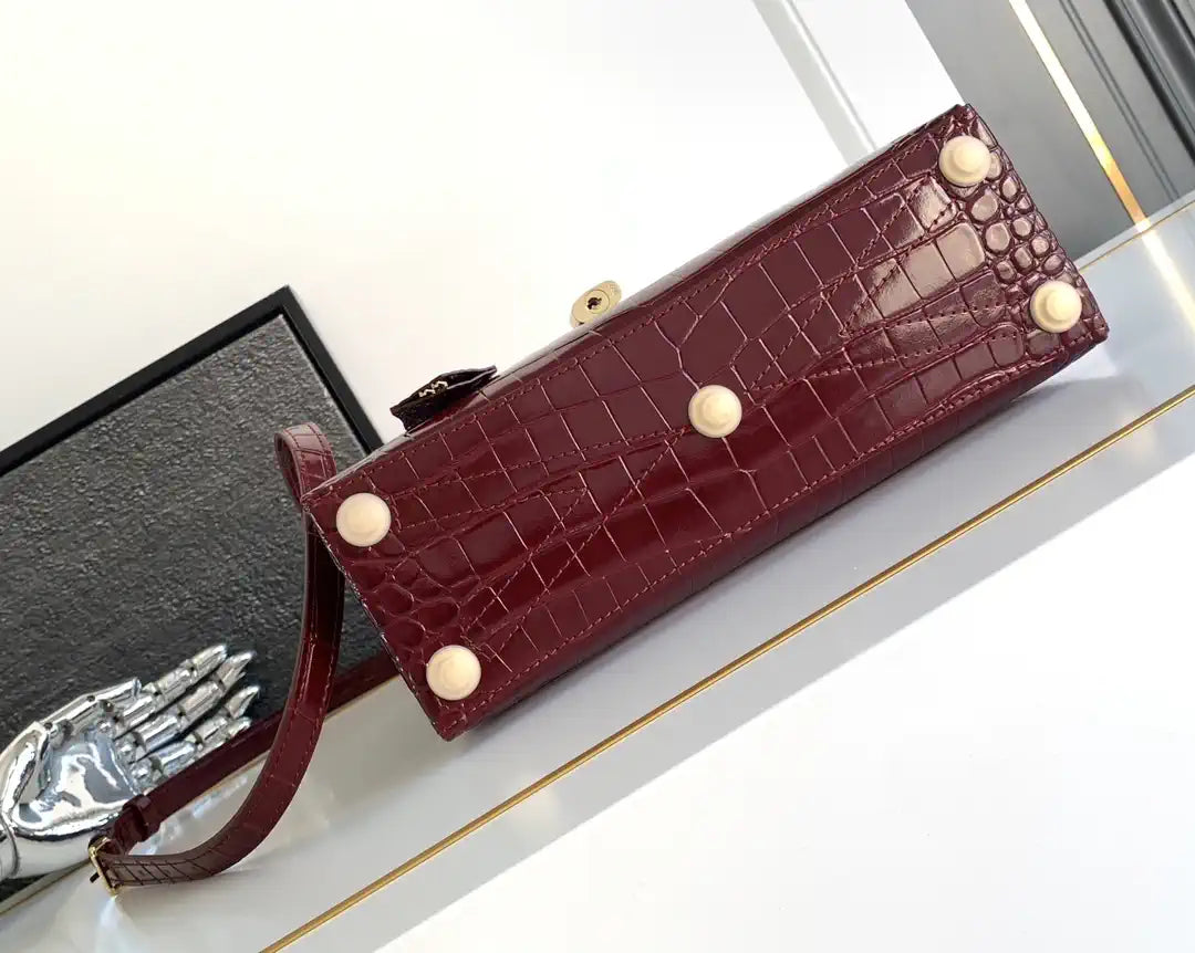 LV M84714 Louis Vuitton Crocodile pattern Wine Red