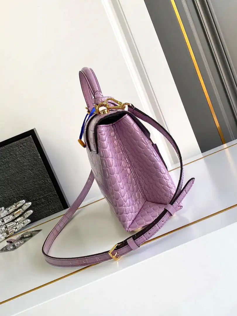 LV M84714 Louis Vuitton Crocodile pattern Purpel
