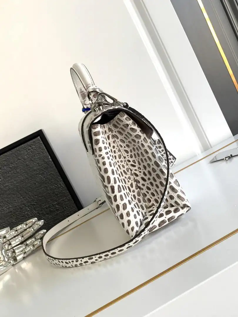 LV M84714 Louis Vuitton Crocodile pattern MM White &Gray