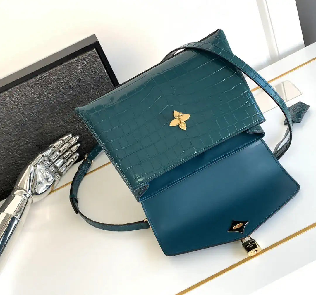 LV M84714 Louis Vuitton Crocodile pattern MM Turquoise