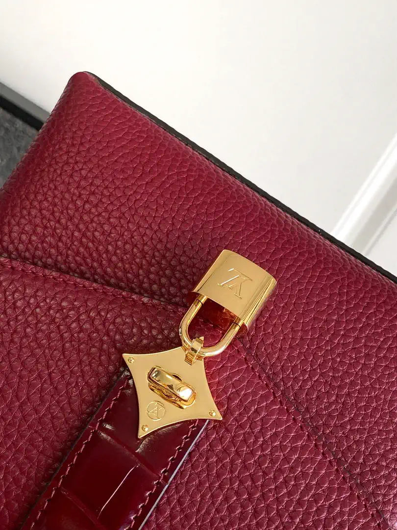 LV M86012 Louis Vuitton Leather Rose Des Vents Mini Wine Red
