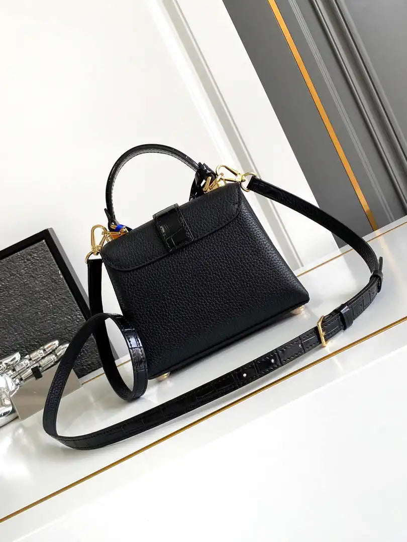 LV M86012 Louis Vuitton Leather Rose Des Vents Mini Black