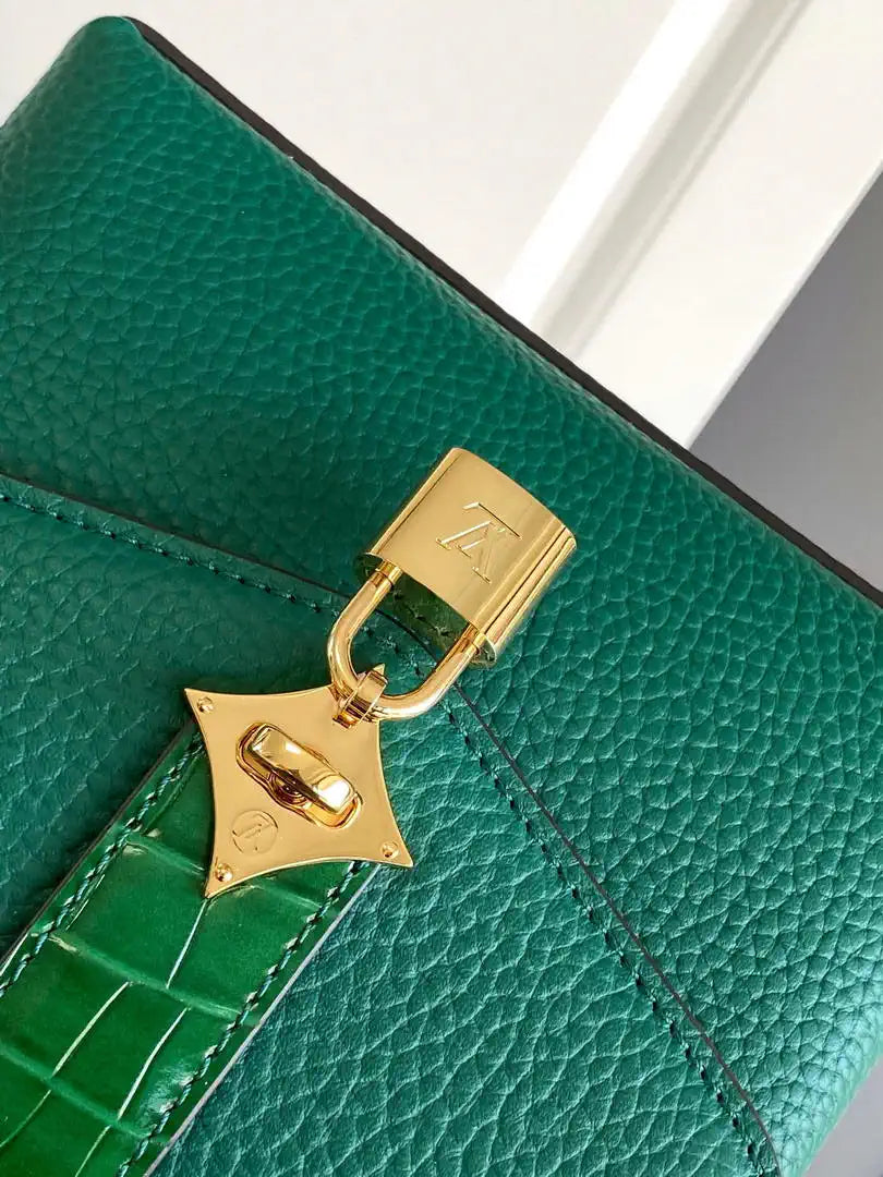 LV M86012 Louis Vuitton Leather Rose Des Vents Mini Green