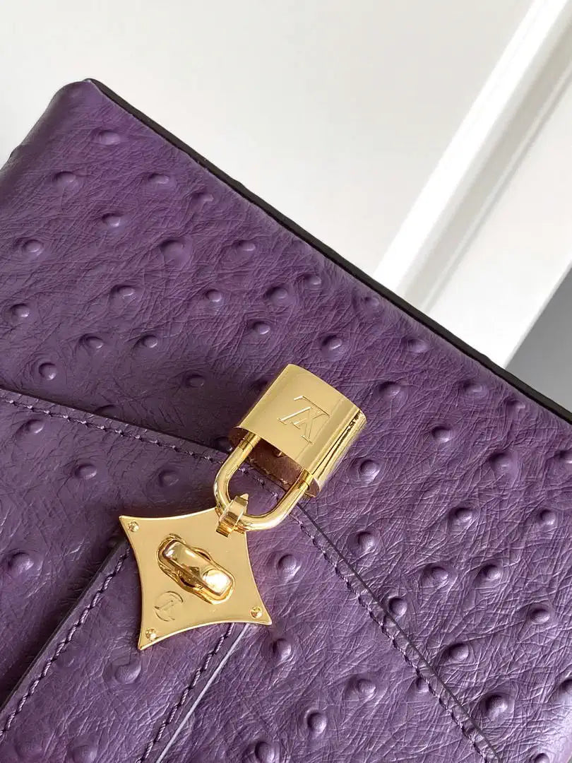 LV M87106 Louis Vuitton Ostrich Rose Des Vents Mini Purple