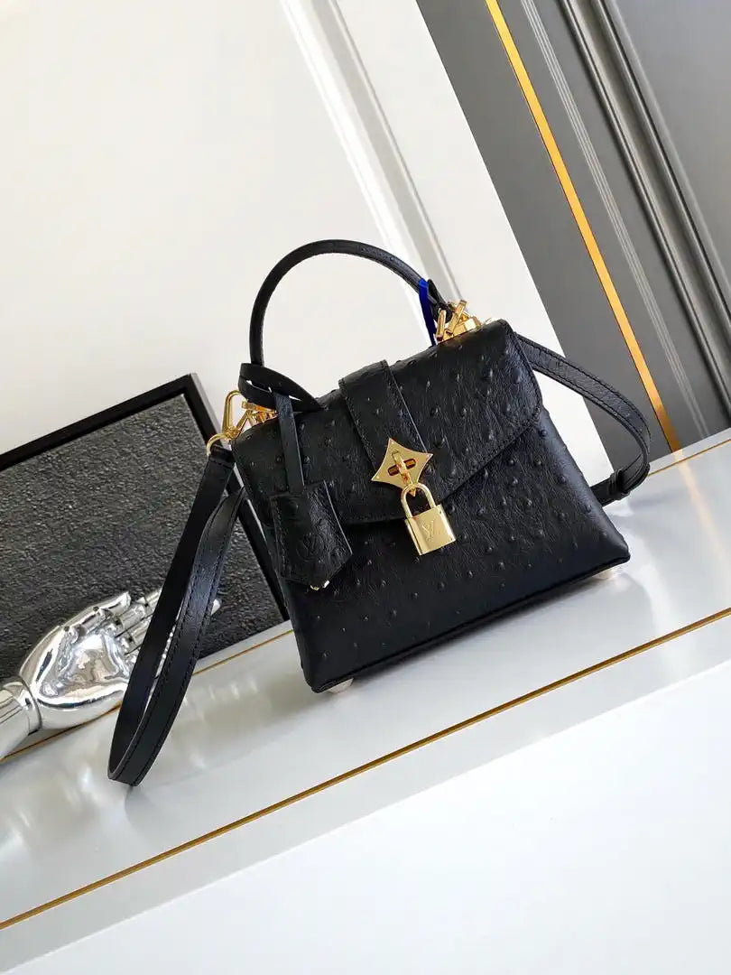 LV M87106 Louis Vuitton Ostrich Rose Des Vents Mini Black