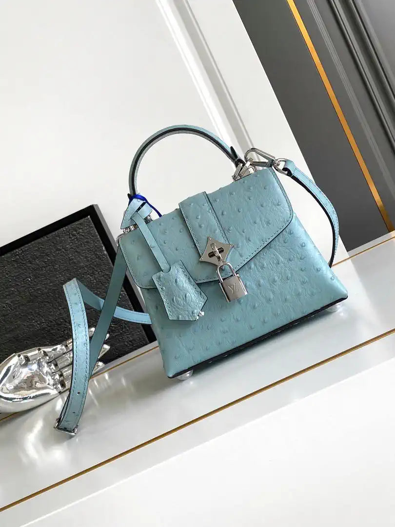 LV M87106 Louis Vuitton Ostrich Rose Des Vents Mini Ligth Blue