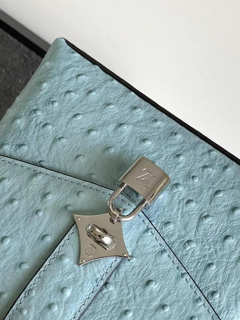 LV M87106 Louis Vuitton Ostrich Rose Des Vents Mini Ligth Blue