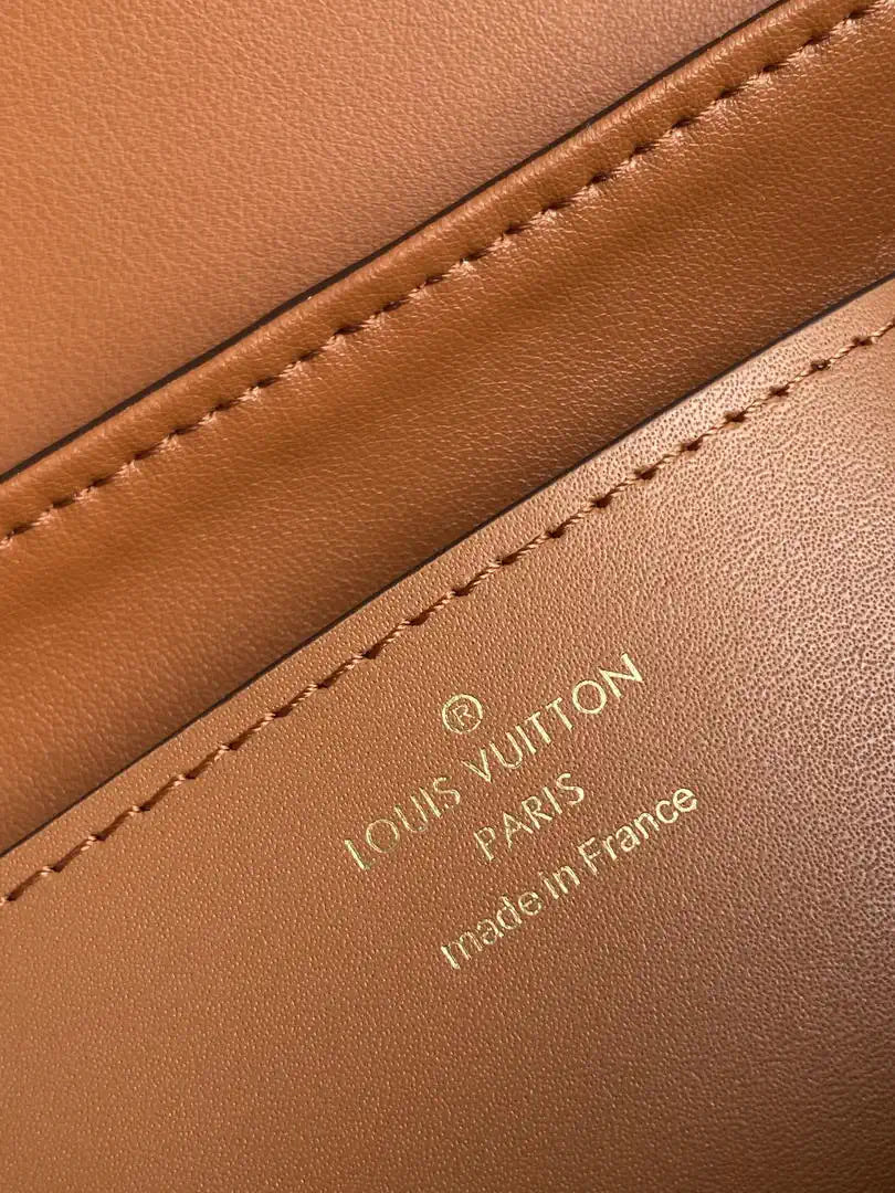 LV M87106 Louis Vuitton Ostrich Rose Des Vents Mini Brown