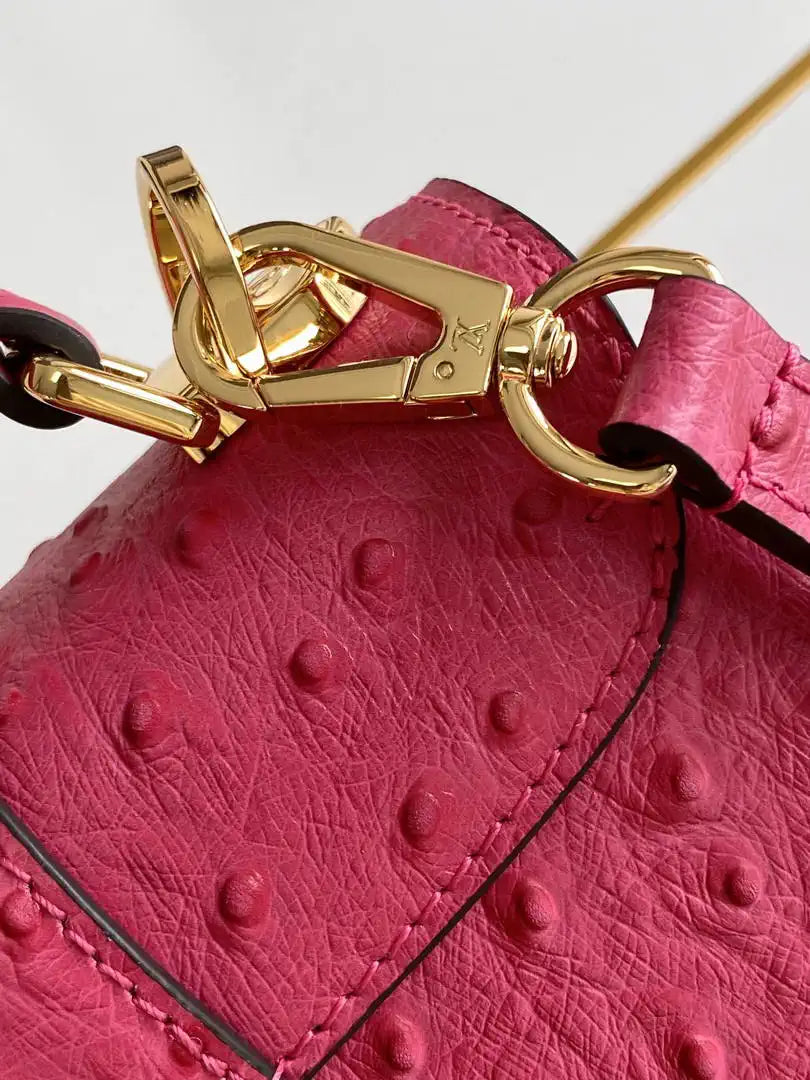 LV M87106 Louis Vuitton Ostrich Rose Des Vents Mini Rose Red