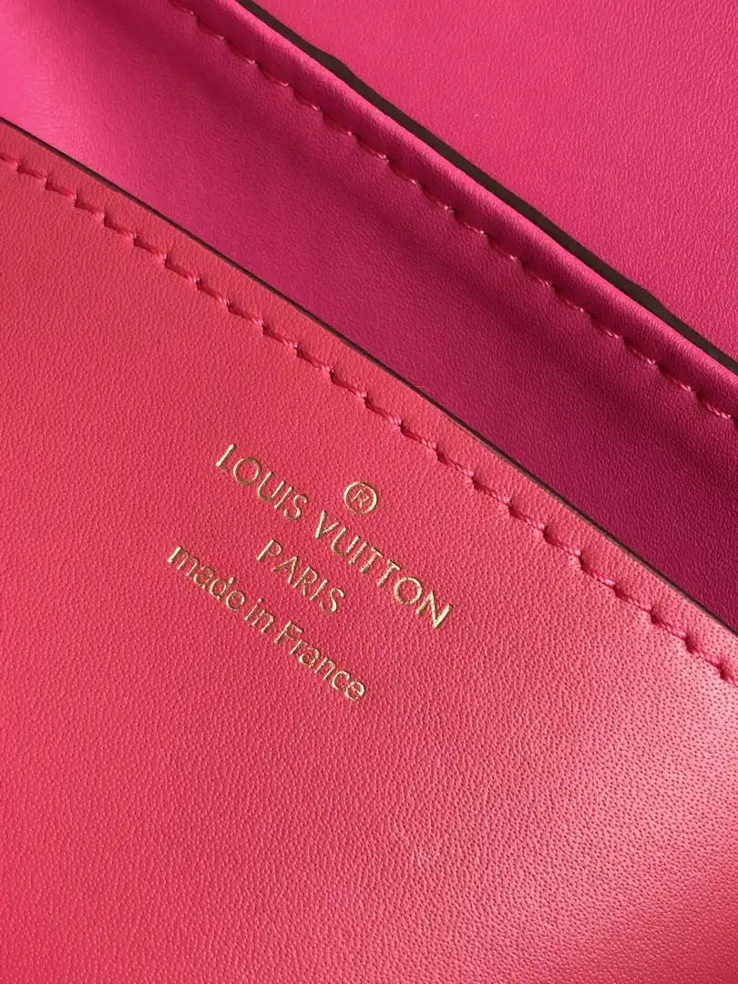 LV M87106 Louis Vuitton Ostrich Rose Des Vents Mini Rose Red