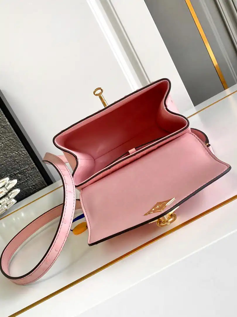 LV M87106 Louis Vuitton Ostrich Rose Des Vents Mini Pink
