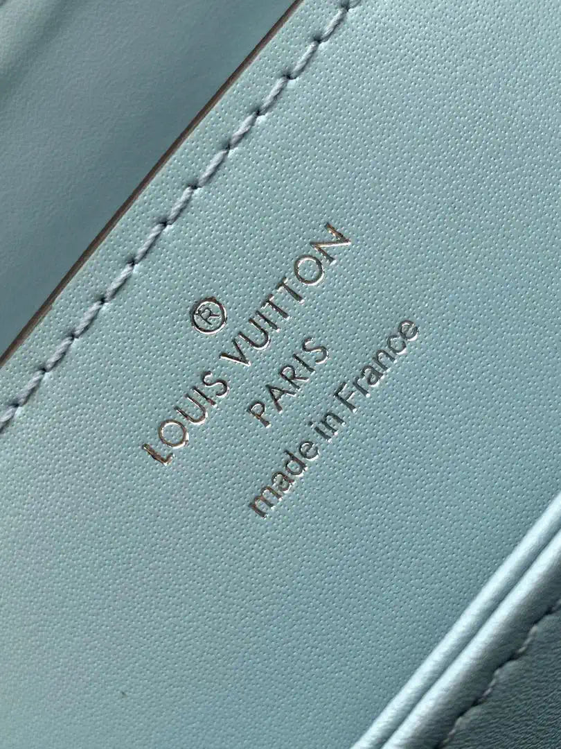 LV M87107 Louis Vuitton Ostrich Rose Des Vents MM Light Blue