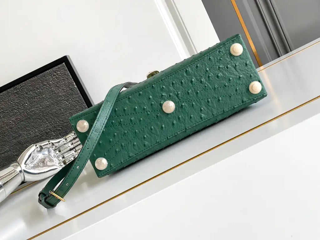 LV M87107 Louis Vuitton Ostrich Rose Des Vents MM Green