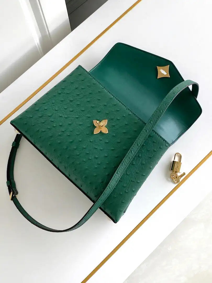 LV M87107 Louis Vuitton Ostrich Rose Des Vents MM Green
