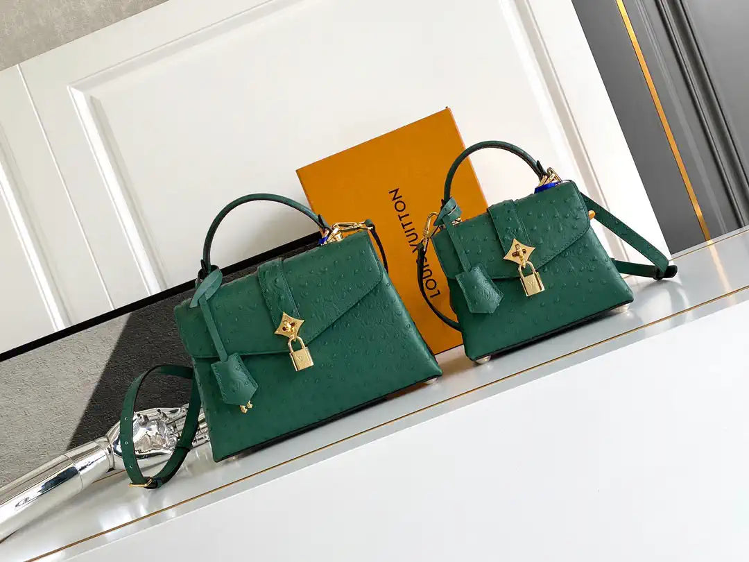 LV M87107 Louis Vuitton Ostrich Rose Des Vents MM Green