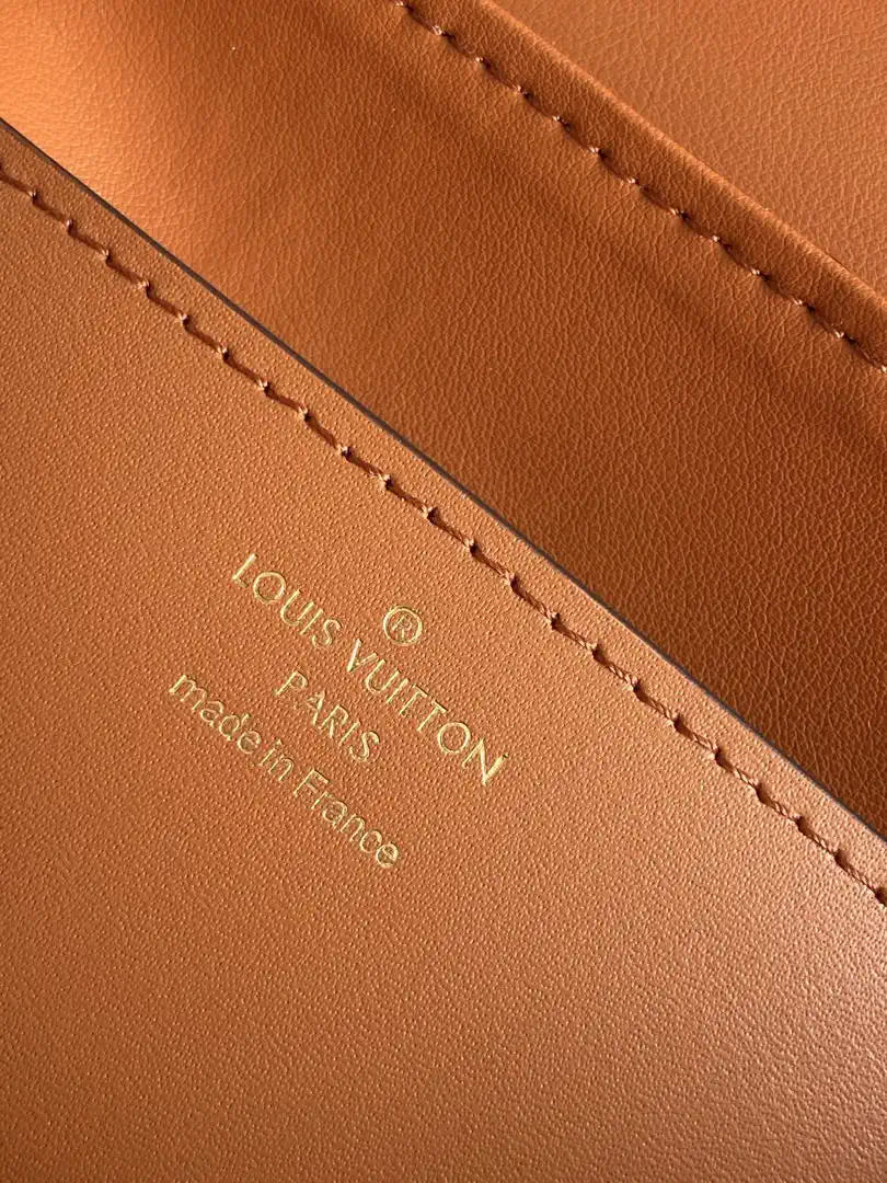 LV M87107 Louis Vuitton Ostrich Rose Des Vents MM Brown