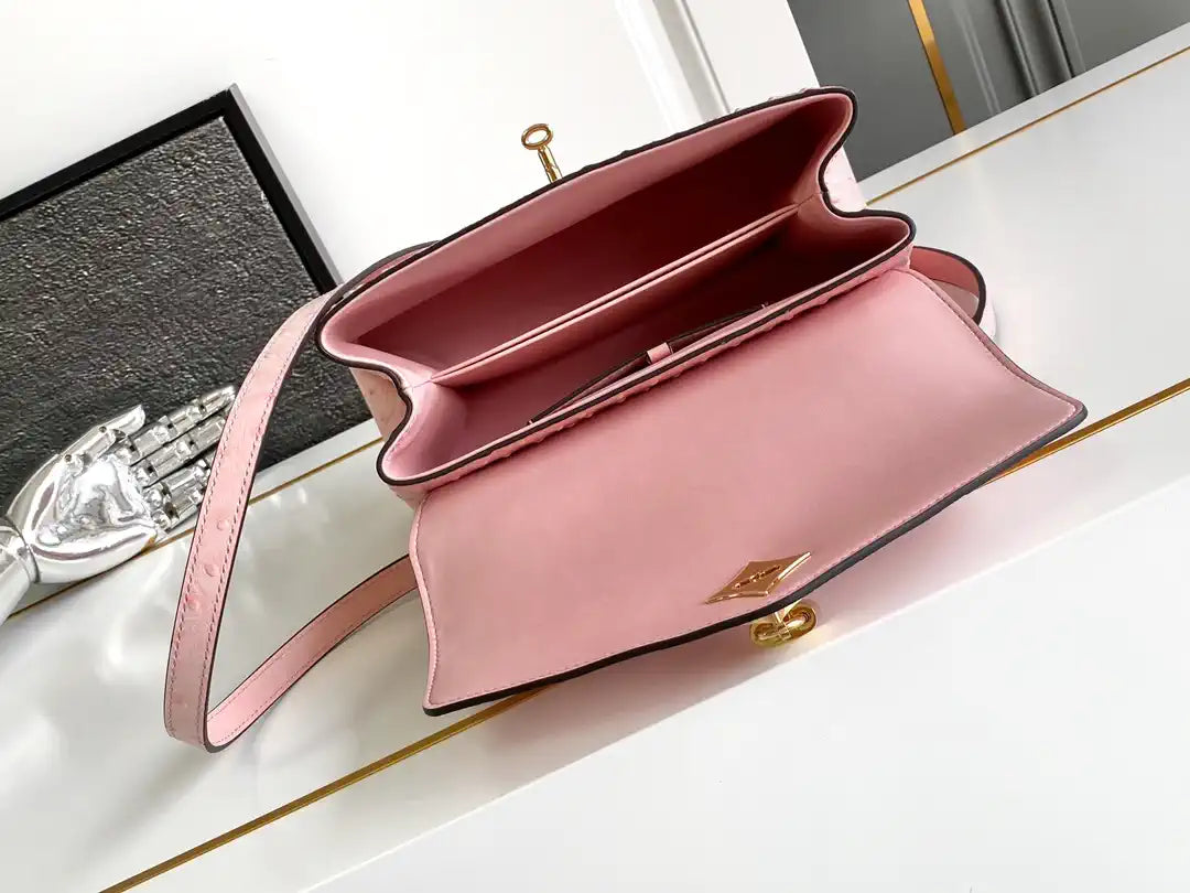LV M87107 Louis Vuitton Ostrich Rose Des Vents MM Pink