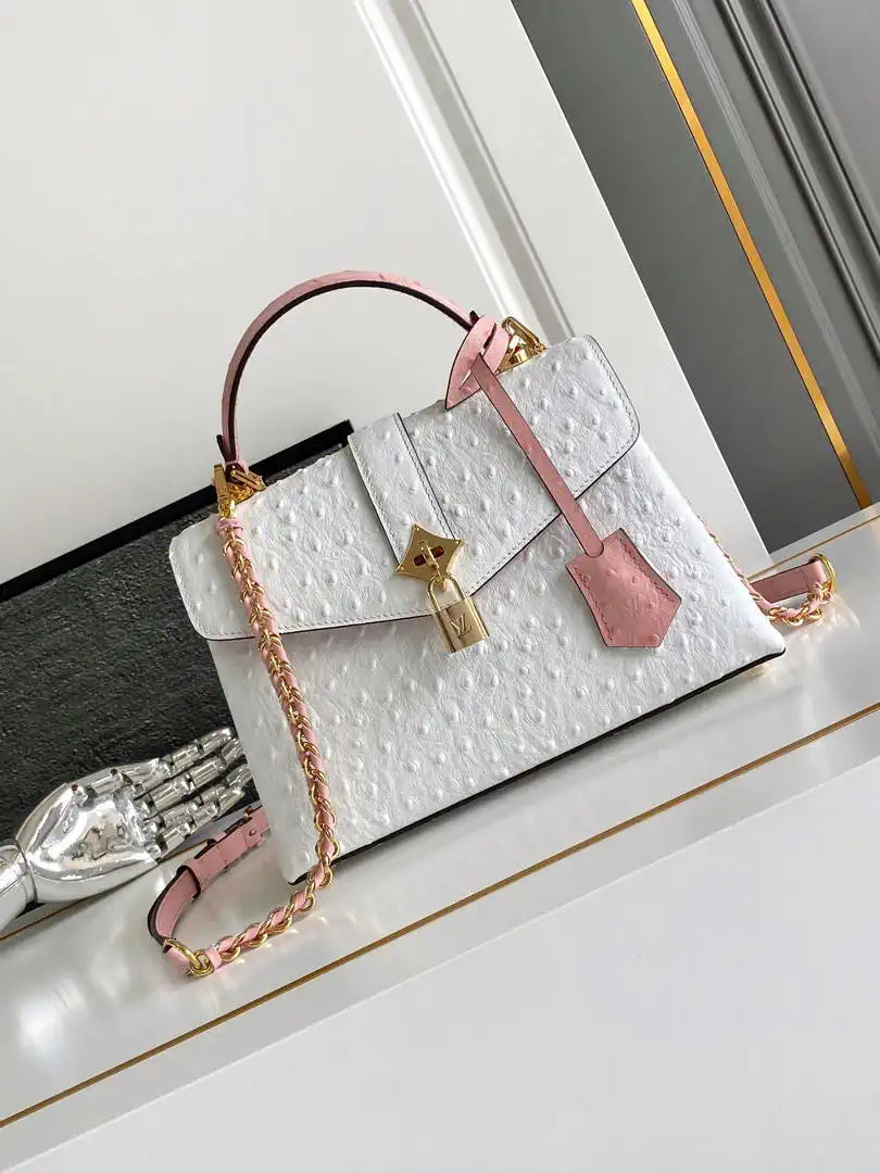 LV M87107 Louis Vuitton Ostrich Rose Des Vents MM White