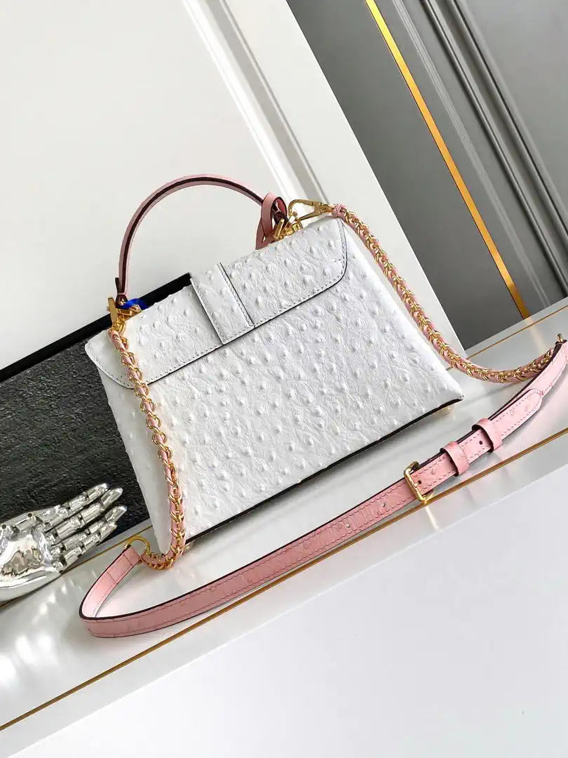LV M87107 Louis Vuitton Ostrich Rose Des Vents MM White