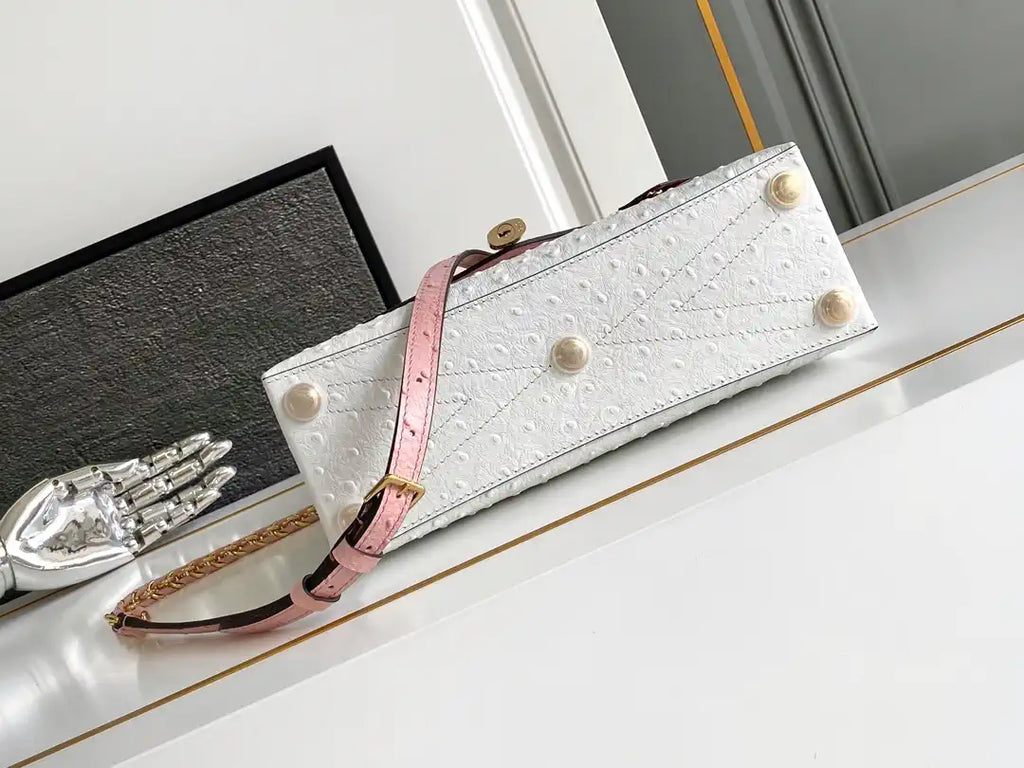 LV M87107 Louis Vuitton Ostrich Rose Des Vents MM White
