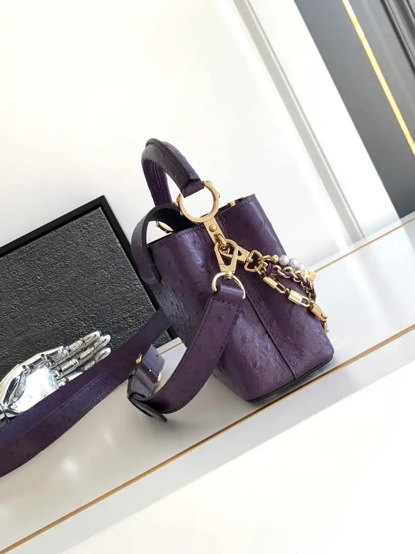 LV M24976  Louis Vuitton Capucines BB Ostrich Purple