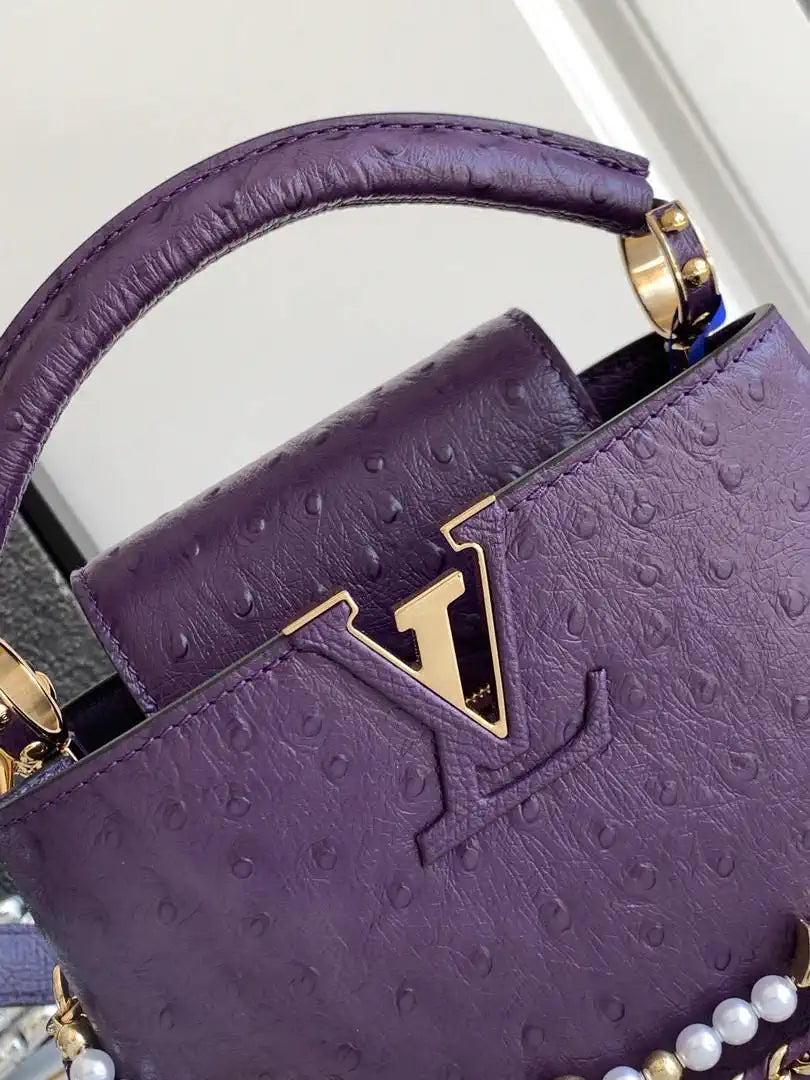 LV M24976  Louis Vuitton Capucines BB Ostrich Purple
