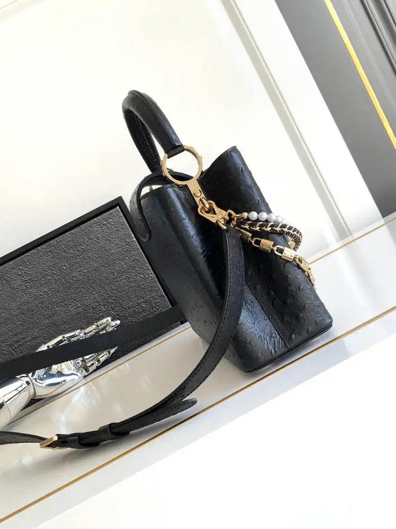 LV M87313 Louis Vuitton Ostrich Capucines BB Black
