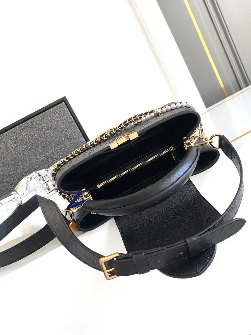 LV M87313 Louis Vuitton Ostrich Capucines BB Black