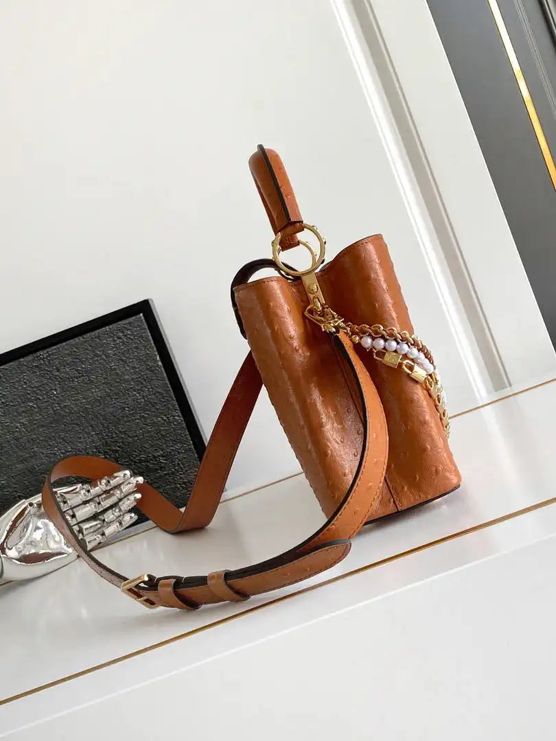 LV M87313 Louis Vuitton Ostrich Capucines BB Brown
