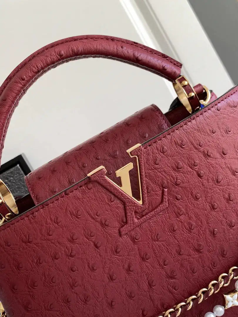 LV M87313 Louis Vuitton Ostrich Capucines BB Wine Red