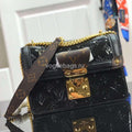 LV M90516 Louis Vuitton Wynwood Monogram Vernis Bag M90566 Black - Voguebags