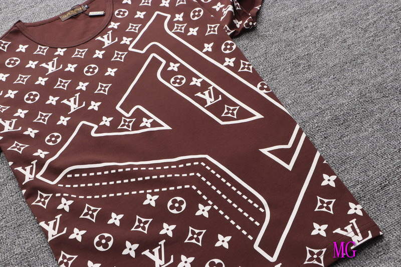 LV Men T-Shirts Louis Vuitton Fashion Clothing L60096