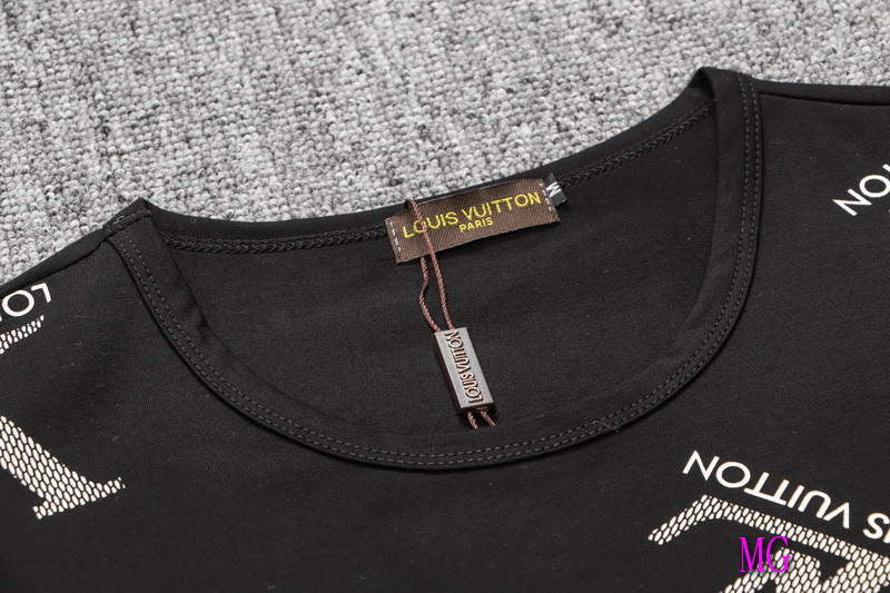 LV Men T-Shirts Louis Vuitton Fashion Clothing L60093