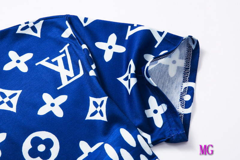 LV Men T-Shirts Louis Vuitton Fashion Clothing L60110