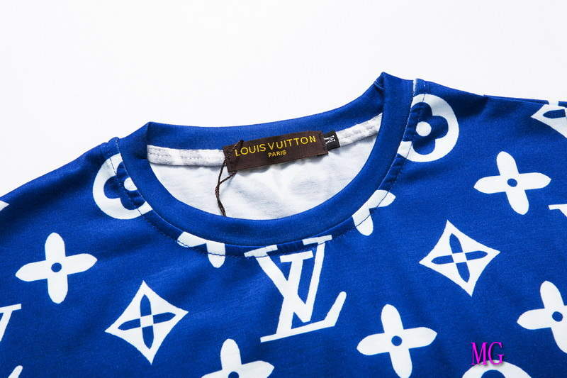 LV Men T-Shirts Louis Vuitton Fashion Clothing L60110