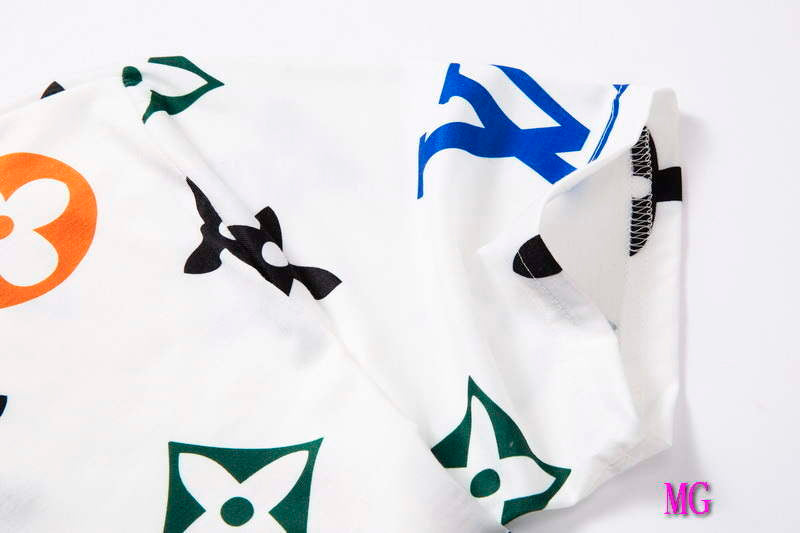 LV Men T-Shirts Louis Vuitton Fashion Clothing L60097