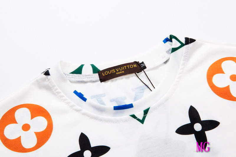 LV Men T-Shirts Louis Vuitton Fashion Clothing L60097