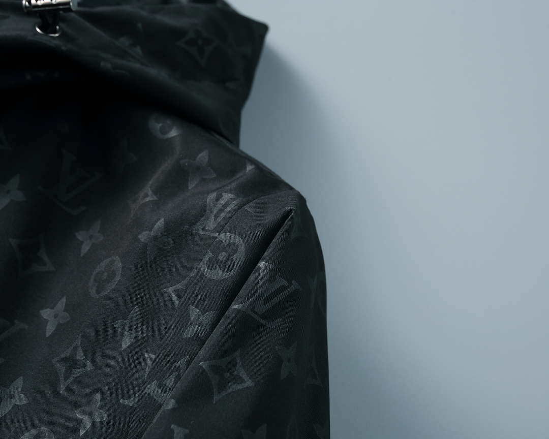 LV Men's Designer Jackets Louis Vuitton Clothing Outerwear L38404