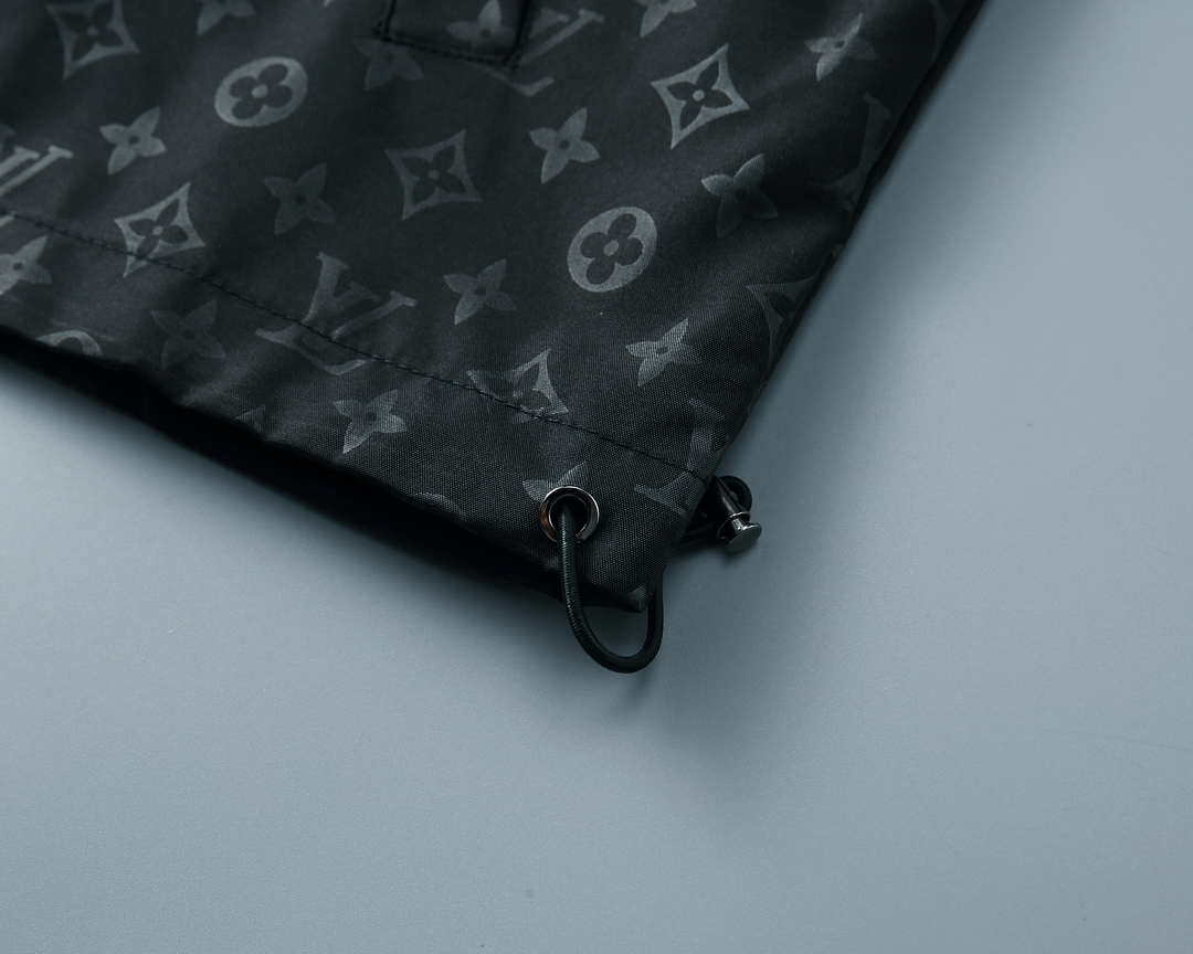 LV Men's Designer Jackets Louis Vuitton Clothing Outerwear L38404