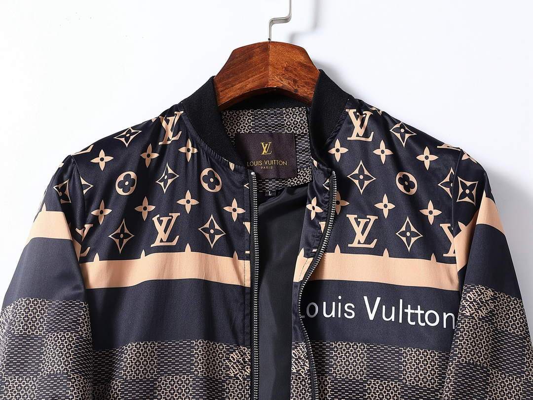 LV Men's Designer Jacket Louis Vuitton Coat Outerwear 38165