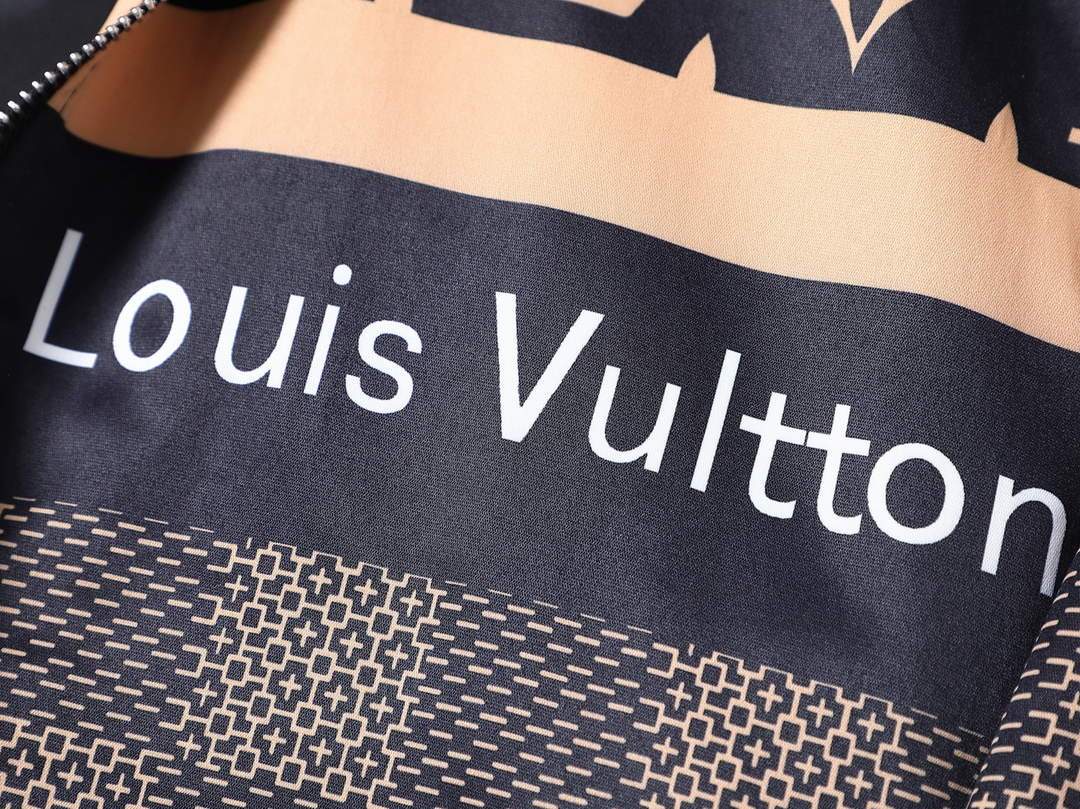 LV Men's Designer Jacket Louis Vuitton Coat Outerwear 38165