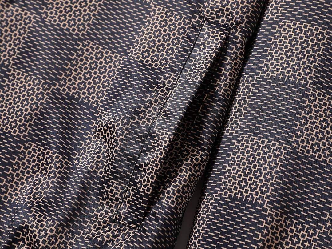 LV Men's Designer Jacket Louis Vuitton Coat Outerwear 38165