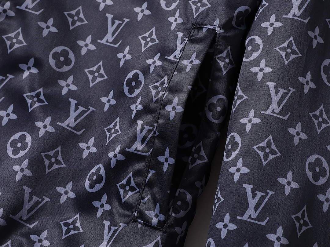 LV Men's Designer Jacket Louis Vuitton Coat Outerwear 38166