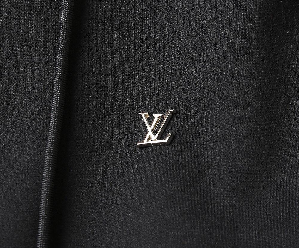 LV Men's Louis Vuitton Tracksuit 38119