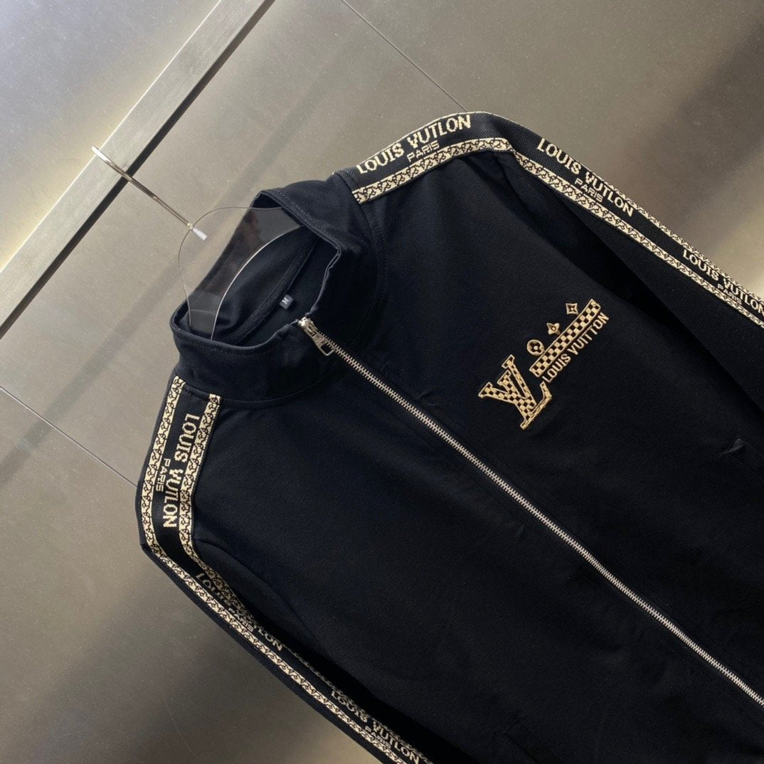 LV Men's Louis Vuitton Tracksuit Clothing Trousers 38121