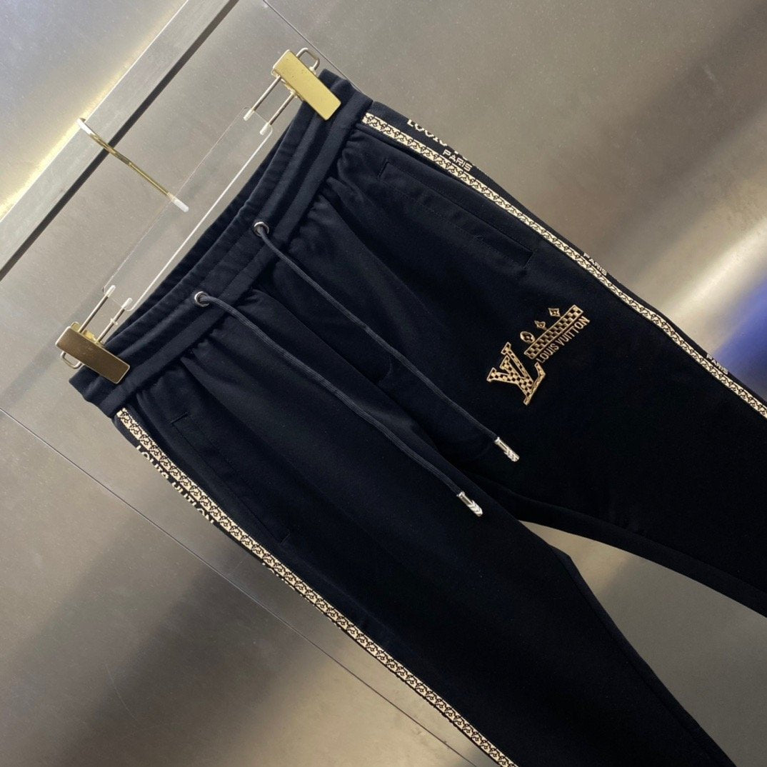 LV Men's Louis Vuitton Tracksuit Clothing Trousers 38121