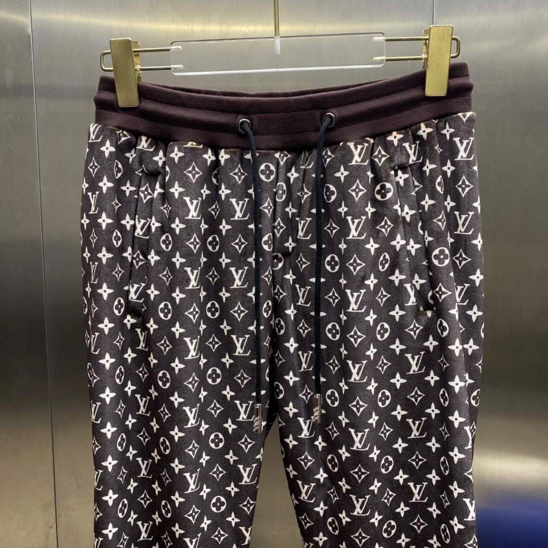 LV Men's Louis Vuitton Tracksuit Clothing Trousers 38122