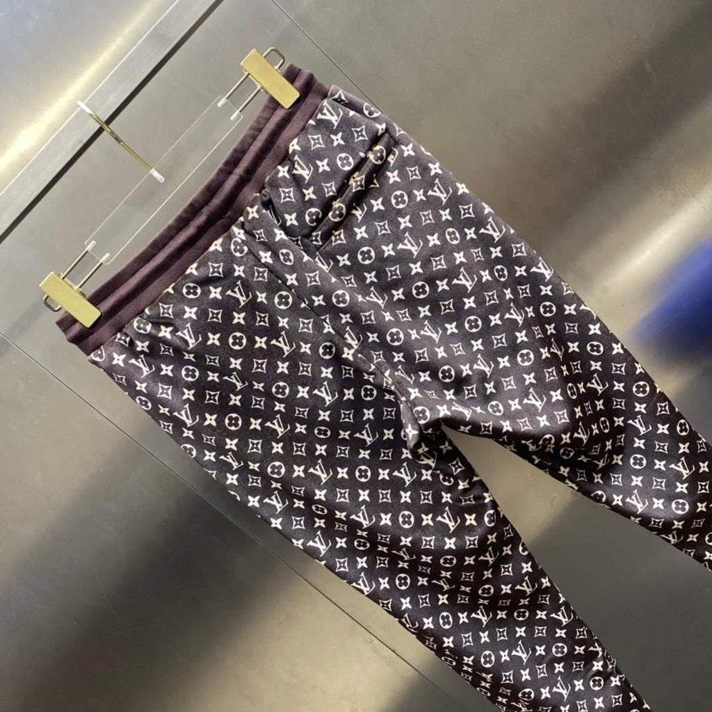 LV Men's Louis Vuitton Tracksuit Clothing Trousers 38122