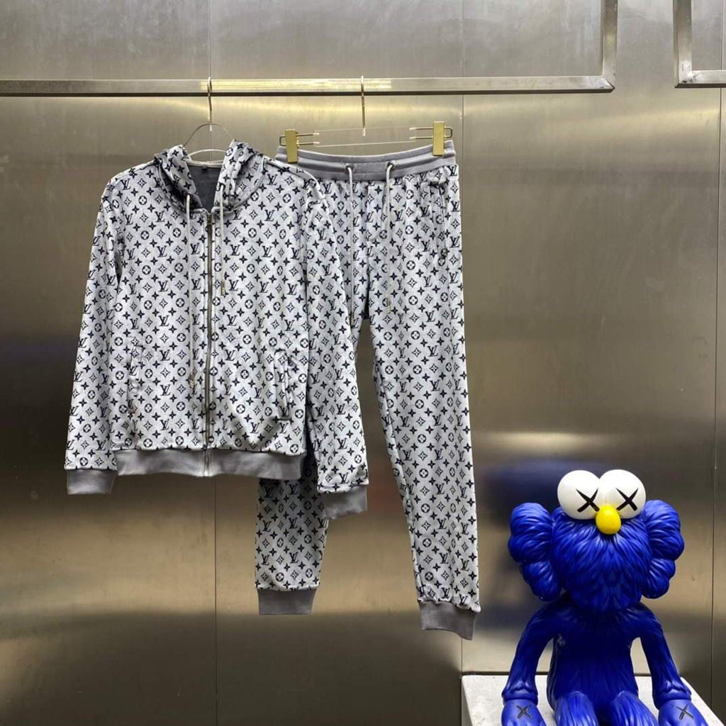 LV Men's Louis Vuitton Tracksuit Clothing Trousers 38123